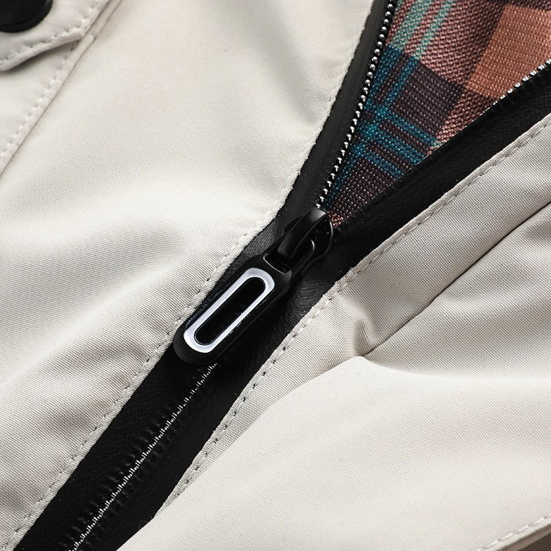 Lune London | Waterproof Outdoor Winter Jacket - Sporty Parka with Removable Hood and Multifunctional Pockets for Daily Life and Adventures