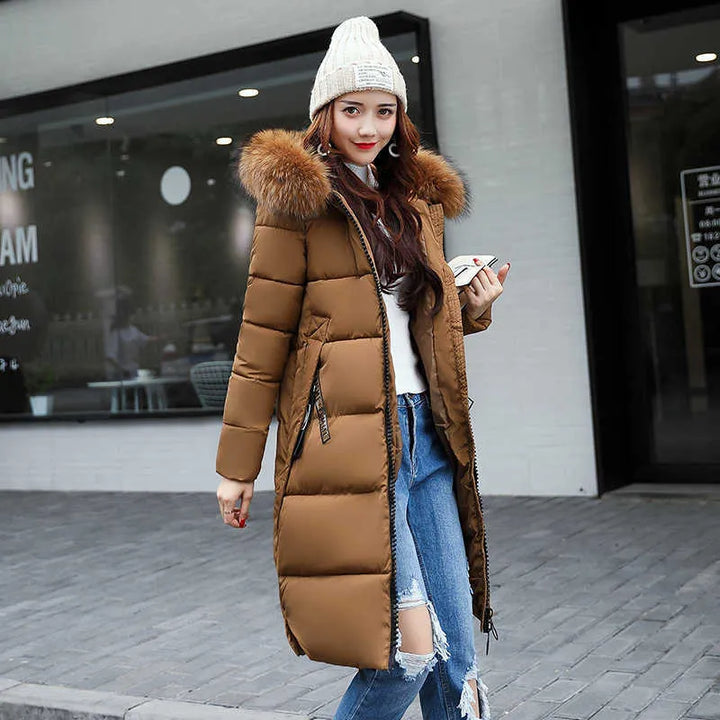 Lune London | Long coat with fur collar