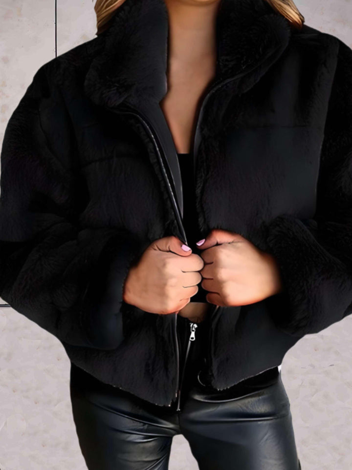 Amarae | warm and comfortable faux fur jacket with zipper