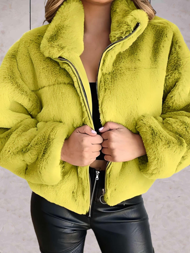 Amarae | warm and comfortable faux fur jacket with zipper