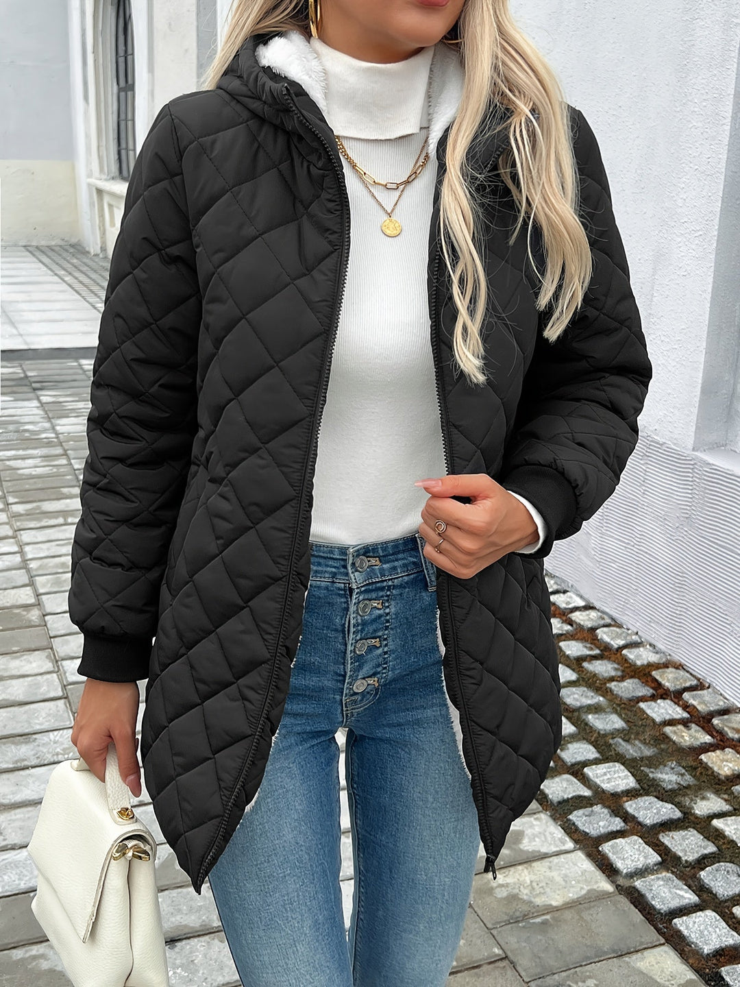 Amarae | Padded puffy jacket with zipper and faux fur lining
