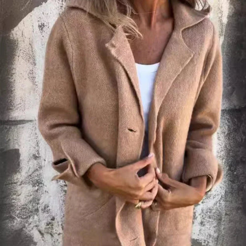 Amarae | Three-quarter length jacket with rolled cuffs