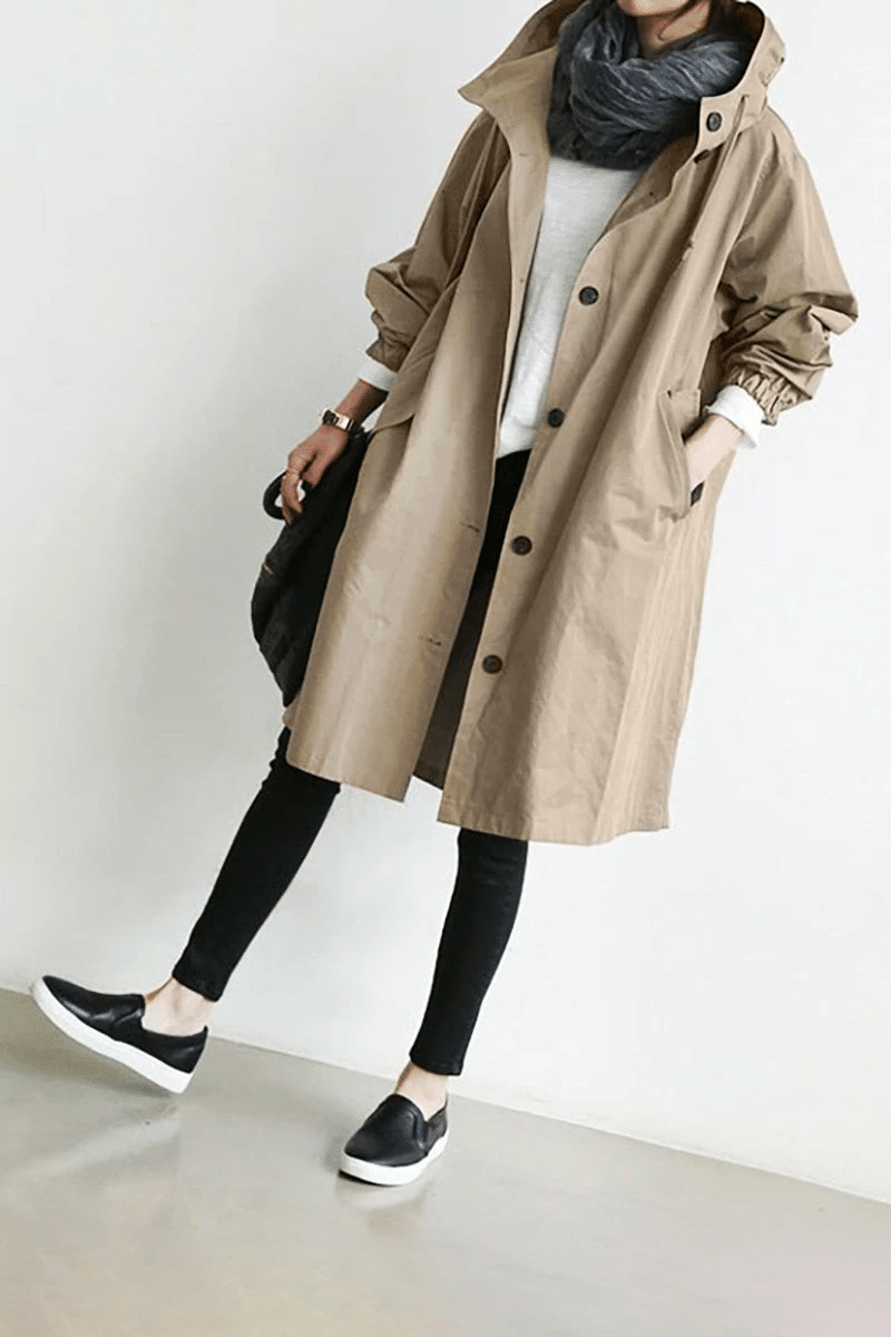 Amarae | The windbreaker with buttons and hood for women