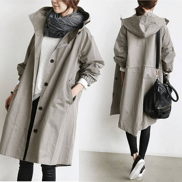 Amarae | The windbreaker with buttons and hood for women