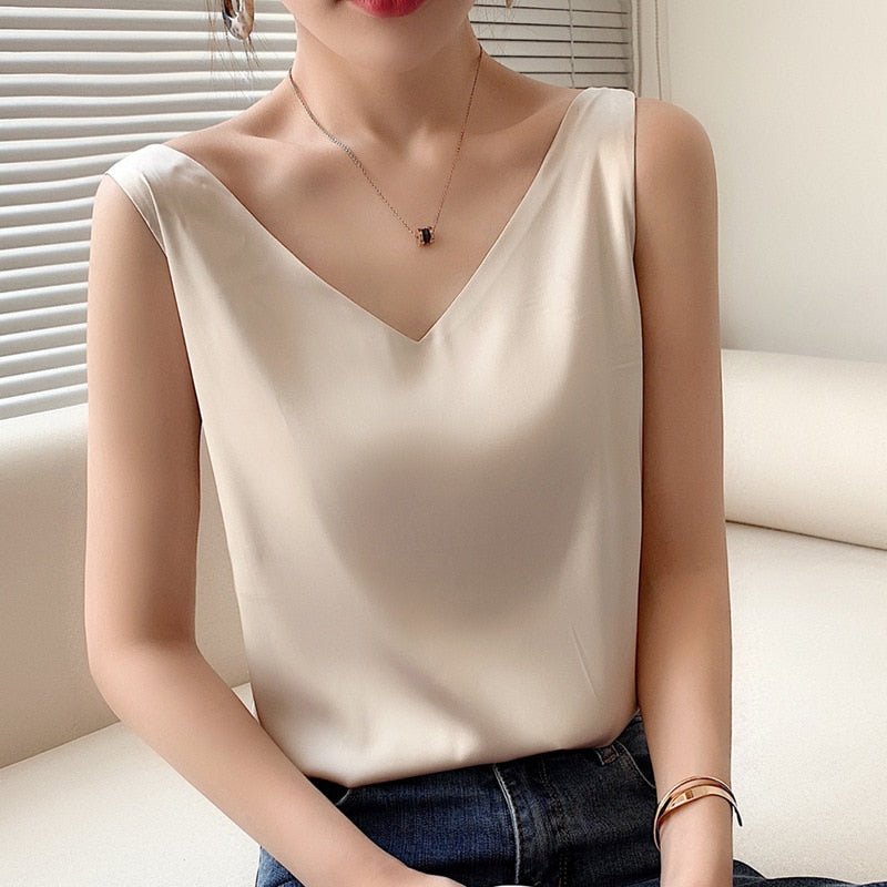 Lune London | Elegant Tank Top Made Of Delicate Silk