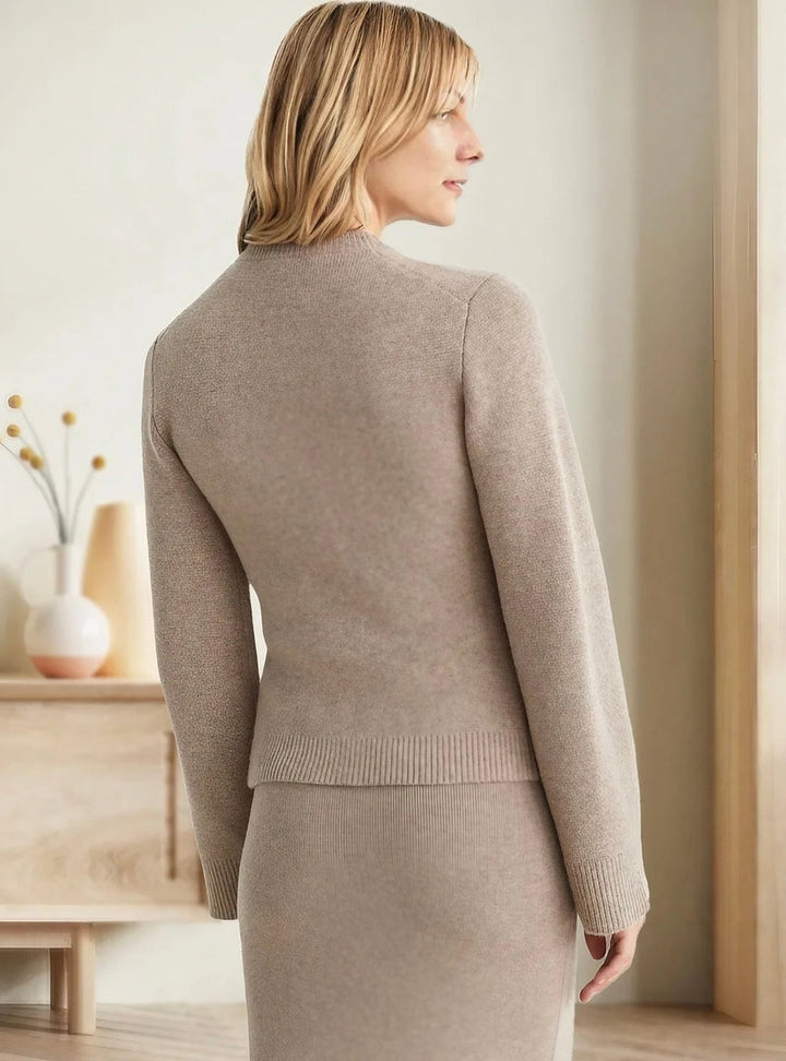 Lune London | Cardigan - Button Closure - Round Neck - Long Sleeves - Soft and Comfortable