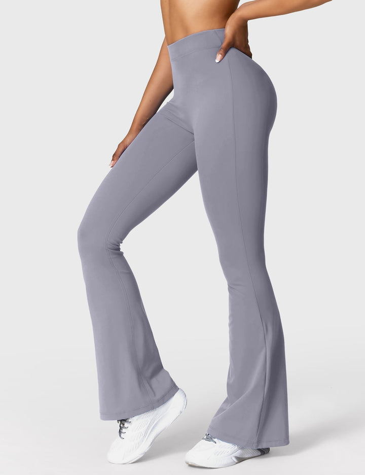 Amarae | Flared leggings with V-neck