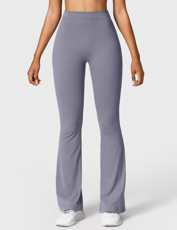 Amarae | Flared leggings with V-neck
