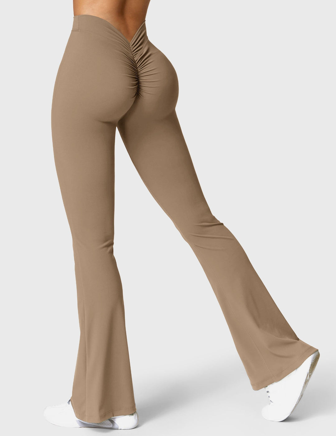 Amarae | Flared leggings with V-neck