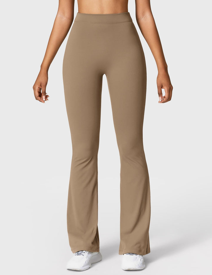 Amarae | Flared leggings with V-neck