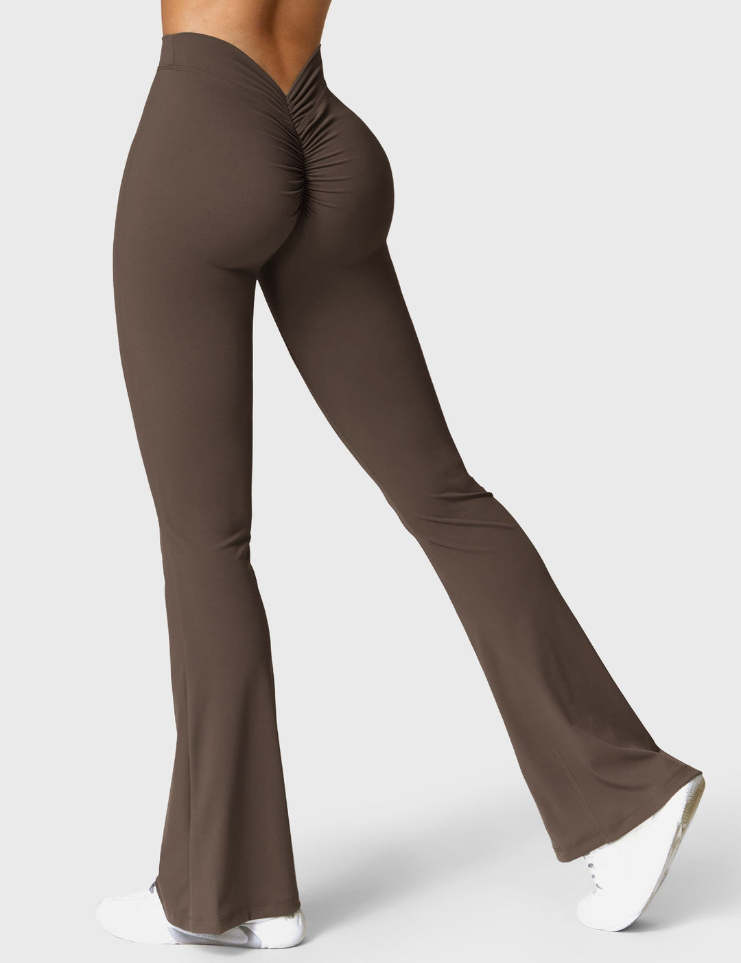 Amarae | Flared leggings with V-neck
