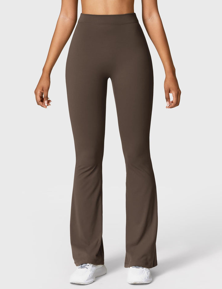Amarae | Flared leggings with V-neck