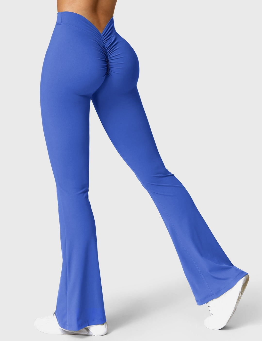 Amarae | Flared leggings with V-neck