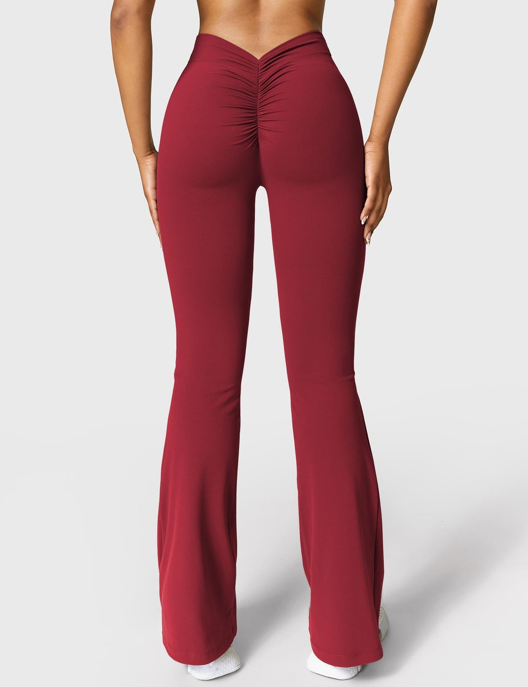 Amarae | Flared leggings with V-neck