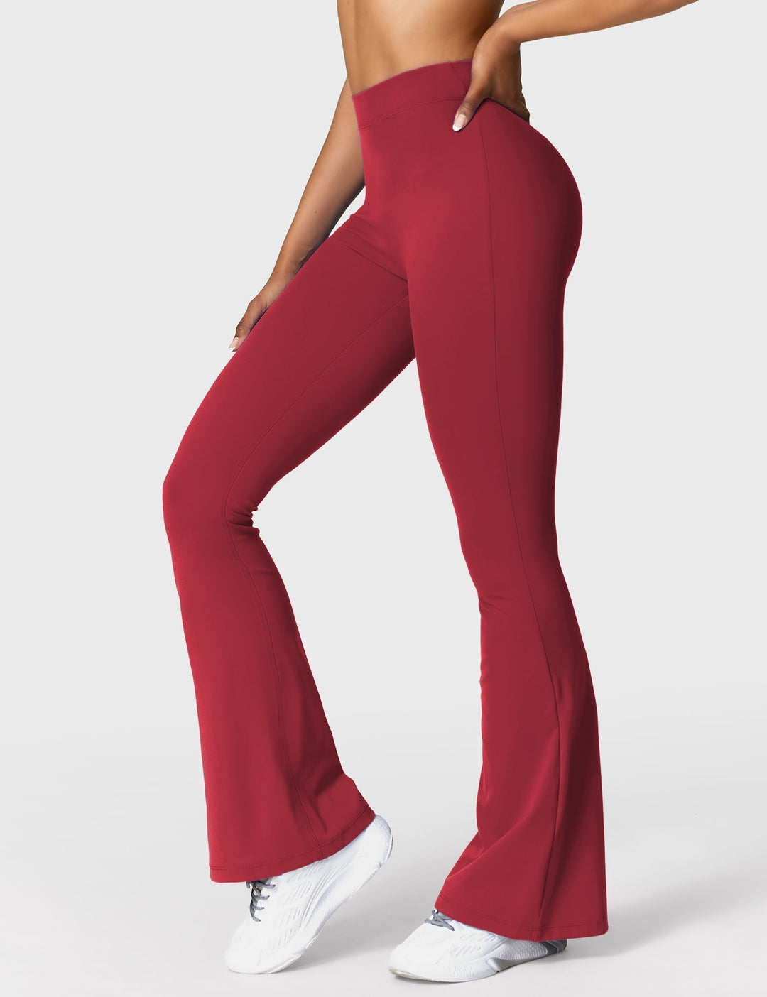 Amarae | Flared leggings with V-neck