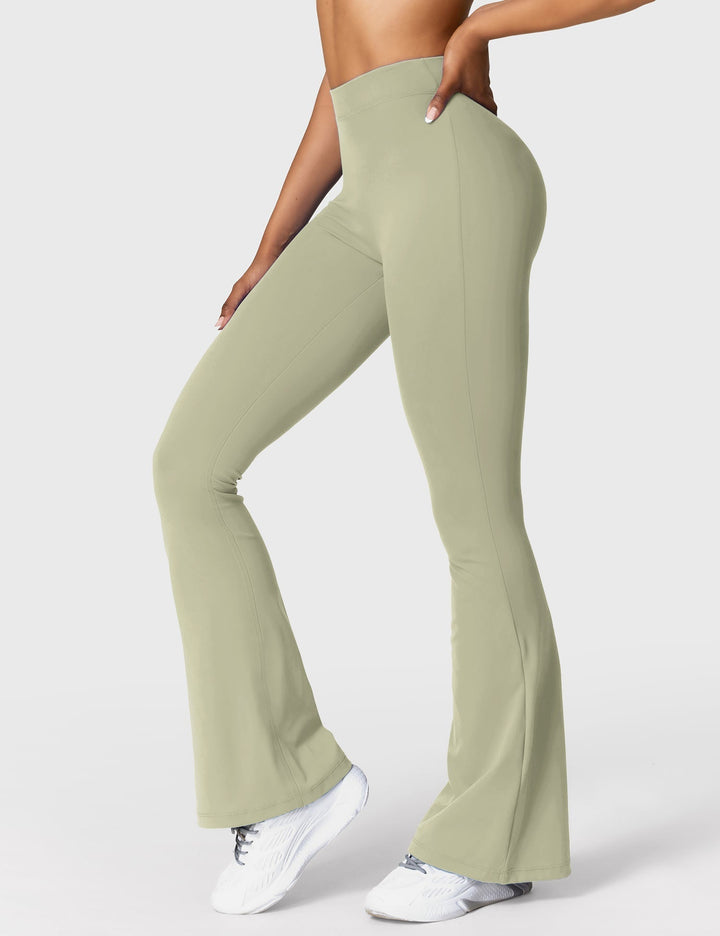 Amarae | Flared leggings with V-neck