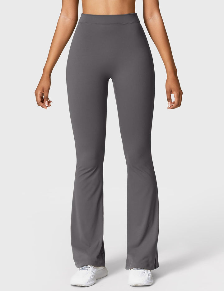 Amarae | Flared leggings with V-neck