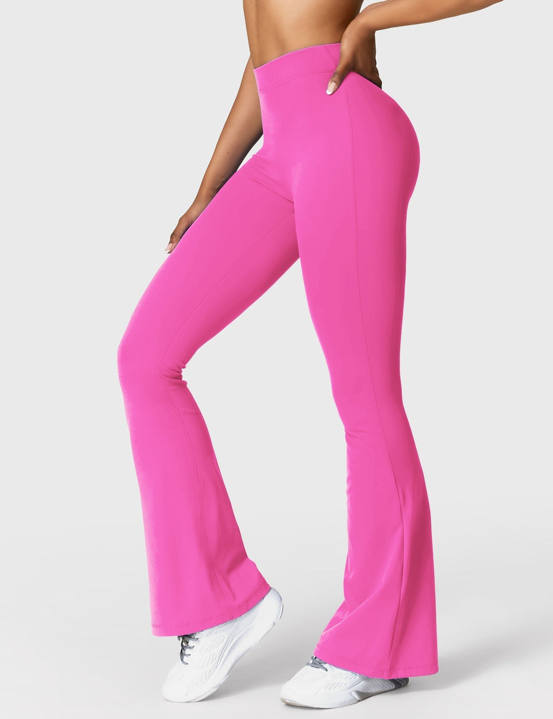 Amarae | Flared leggings with V-neck